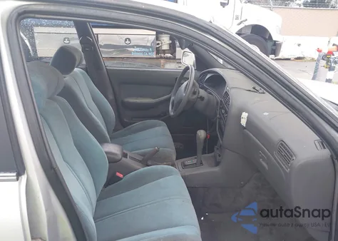 1992 Toyota Camry Le z USA, uszkodzony, nr VIN JT2SK12E1N0057194